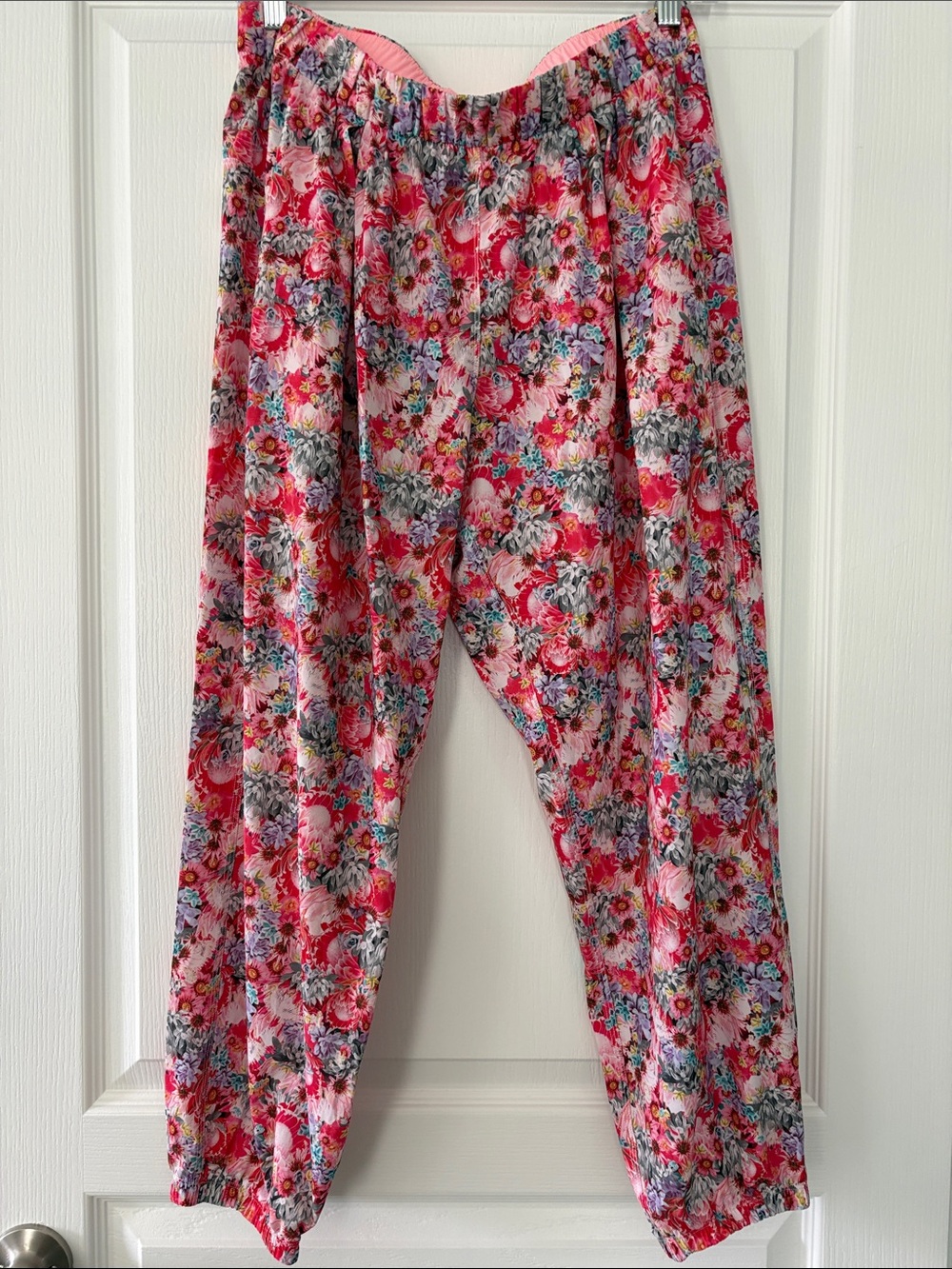 lululemon athletica Floral Jogger Bottoms in Pink Multi- HARD TO FIND!